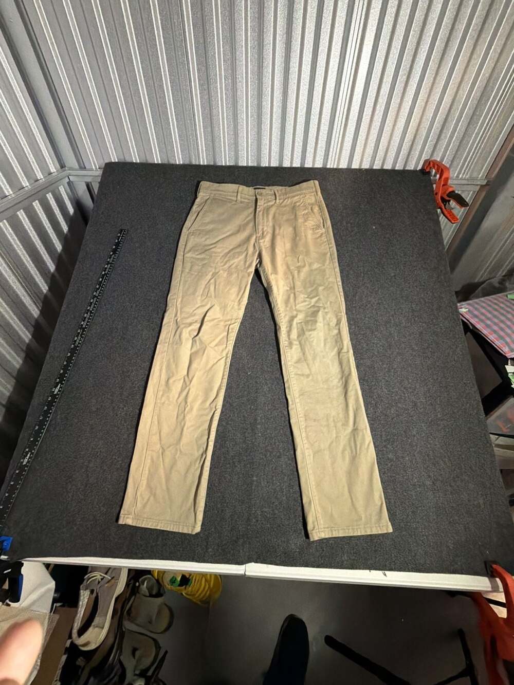 Levi Strauss & Co. Khaki Chino Pants W32 L34